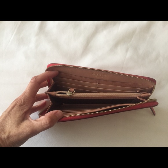 Wallet - Picture 2 of 3